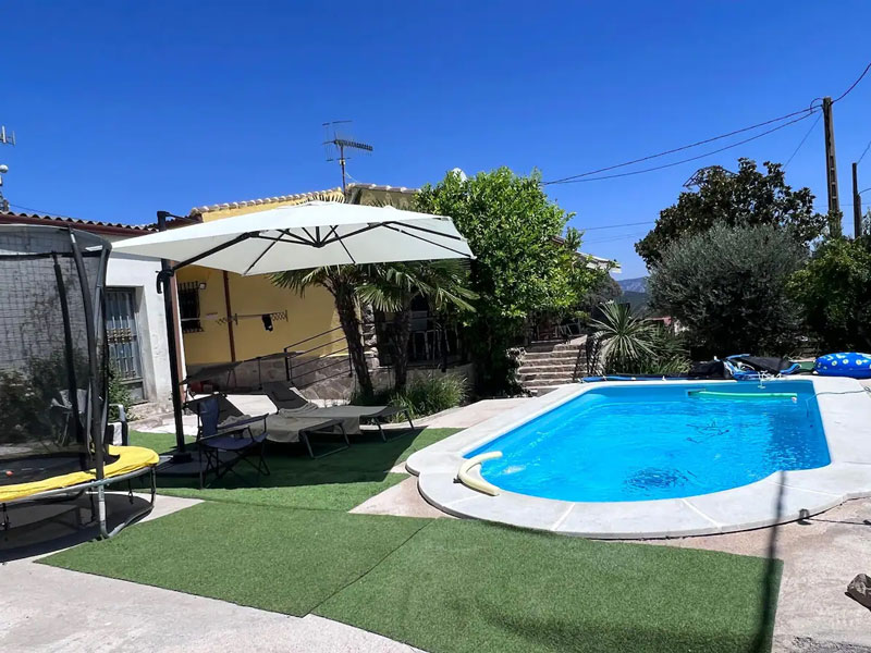 Casa rural con piscina en Toledo para disfrutar del verano
